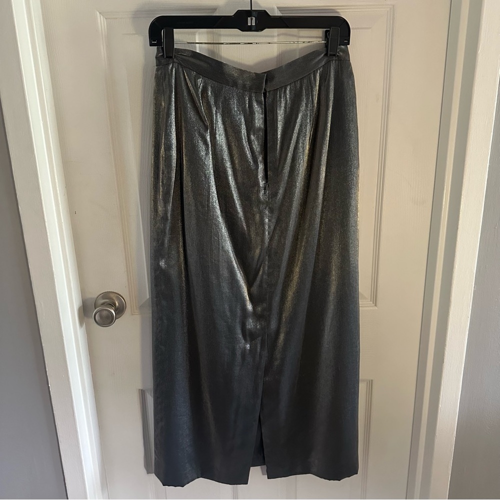 Casual Corner Metallic Gray Skirt